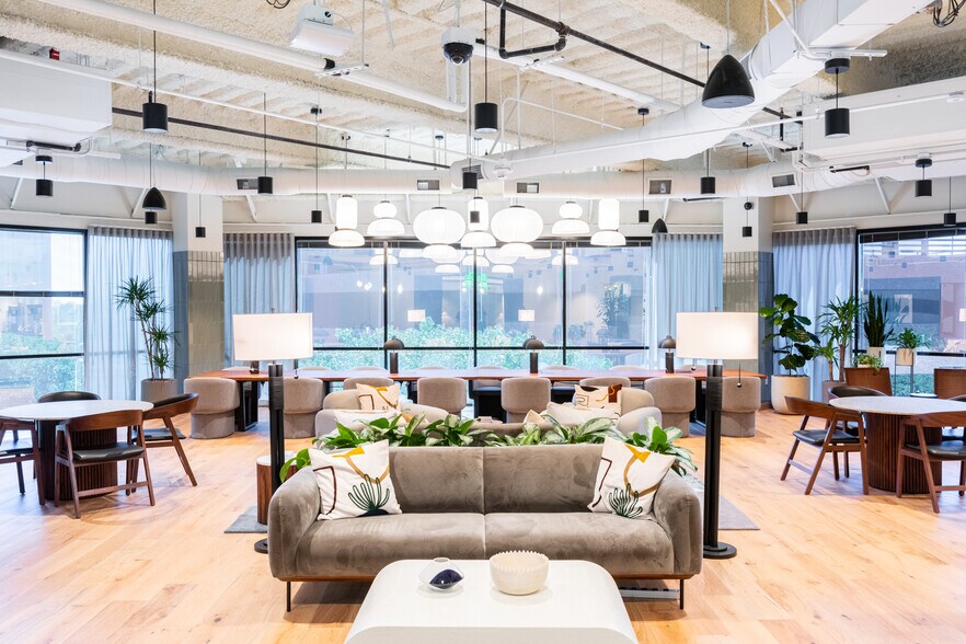 More Photos Of 3090 Bristol St, Costa Mesa Coworking Space