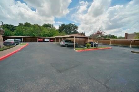 More Photos Of 402 E Ramsey Rd, San Antonio Unknown For Lease