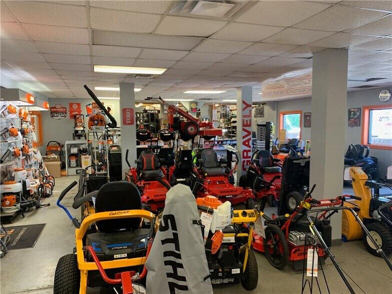 More Photos Of 5280 Caughdenoy Rd, Clay General Retail For Sale