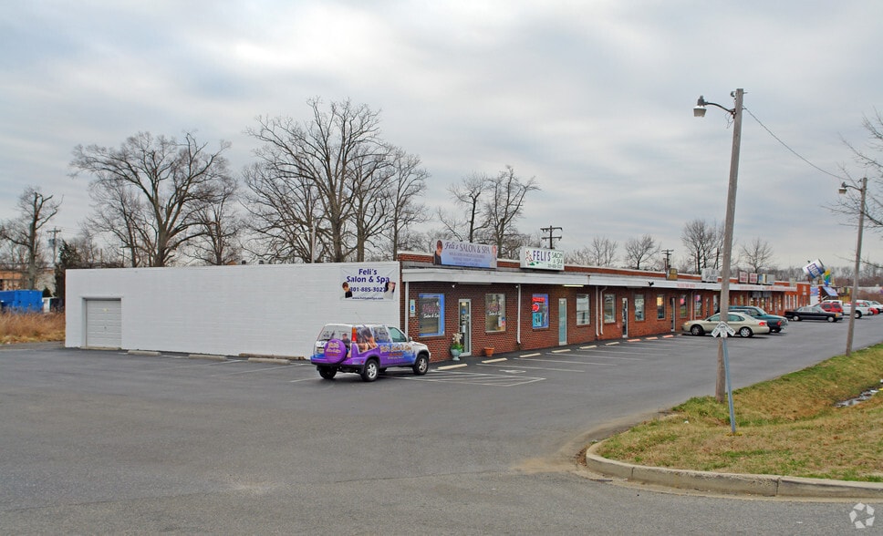 Primary Photo Of 2210-2228 Crain Hwy, Waldorf Unknown For Lease