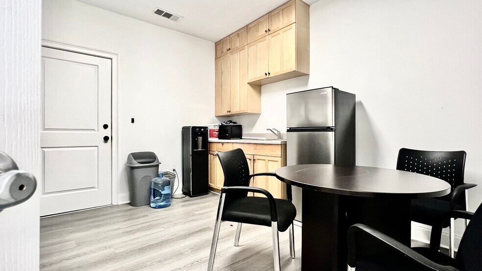 More Photos Of 4080 McGinnis Ferry Rd, Alpharetta Office For Lease