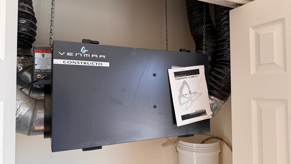 More Photos Of 292 South St, Blue Hill Office For Sale