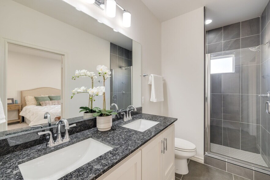 More Photos Of 1010 Lovers Lane ln, Perkins Apartments For Sale