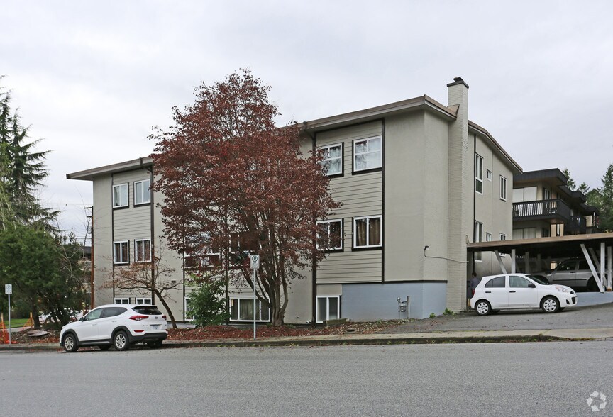 Primary Photo Of 323 Seventh St, New Westminster Multifamily For Sale