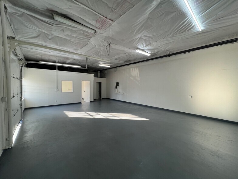 More Photos Of 7361 Ethel Ave, North Hollywood Service For Lease
