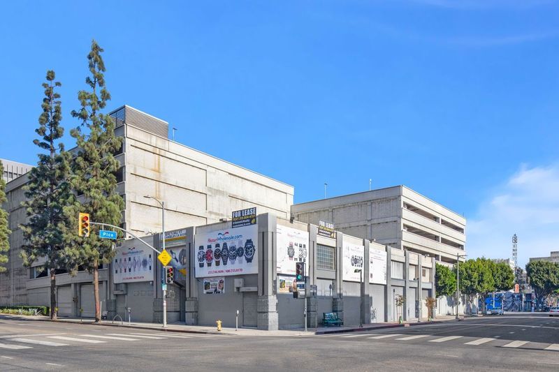 Primary Photo Of 1240-1246 S Hill St, Los Angeles Storefront For Sale