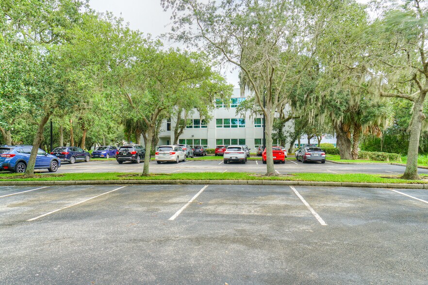 More Photos Of 1735 W Hibiscus Blvd, Melbourne Medical For Lease