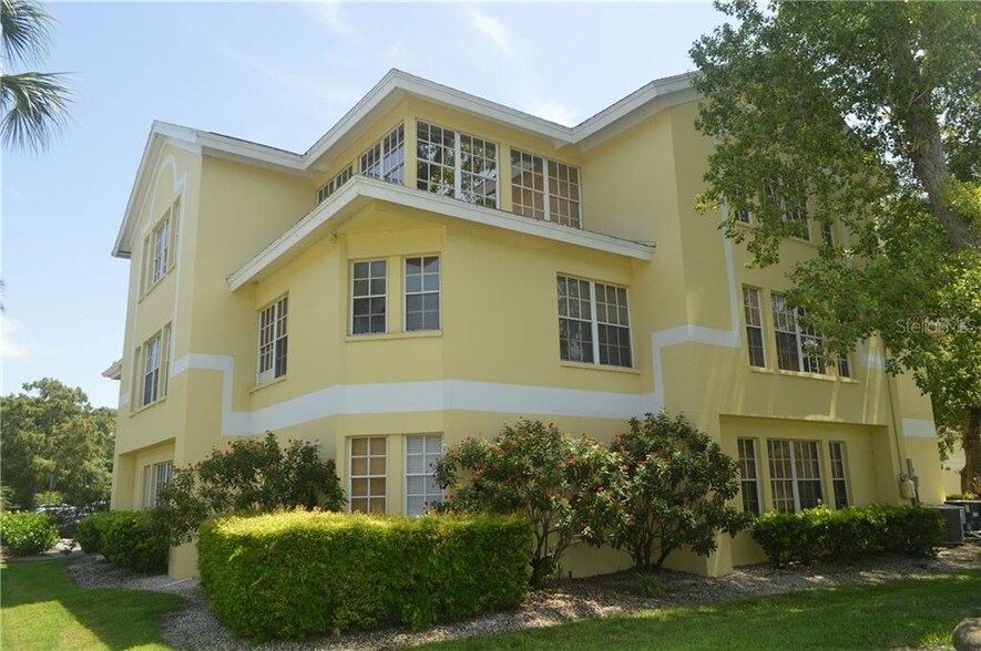 More Photos Of 1617 S Tuttle Ave, Sarasota Medical For Sale