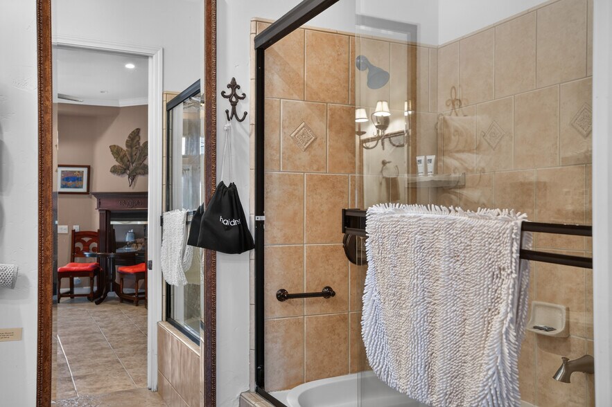 More Photos Of 95 S Ocean Ave, Cayucos Hospitality For Sale