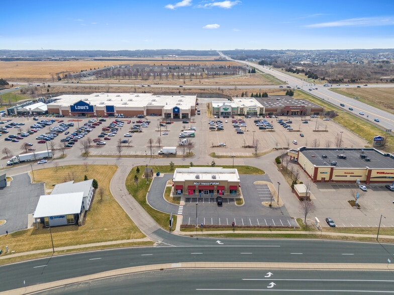 More Photos Of 4070 Dean Lakes Blvd, Shakopee Freestanding For Sale