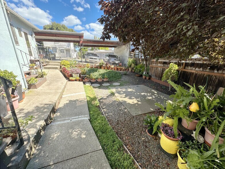 More Photos Of 834 Georgia St, Vallejo Apartments For Sale