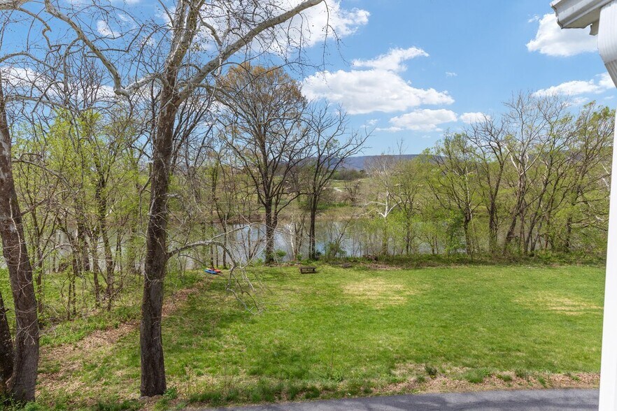 More Photos Of 315 Ganders Dr, Luray Hospitality For Sale
