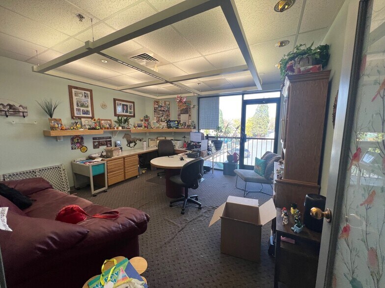 More Photos Of 385 Gentry Way, Reno Office For Sale