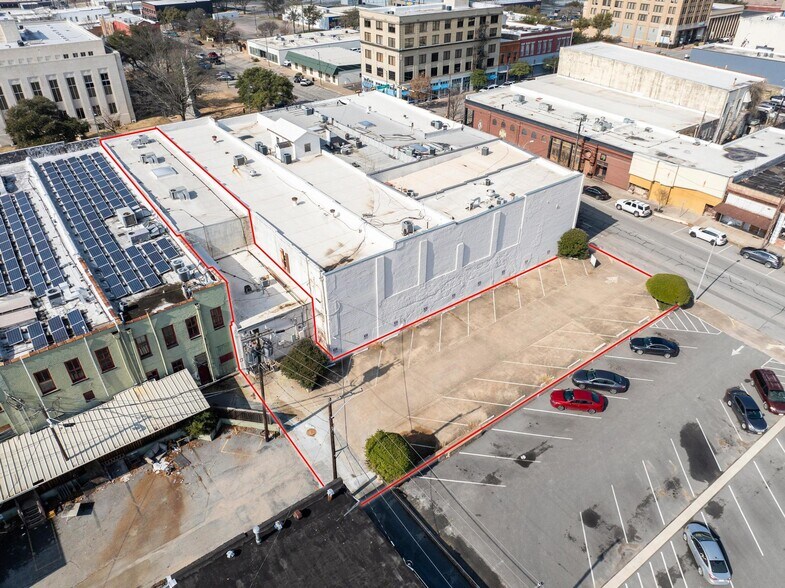 More Photos Of 111 S Travis St, Sherman Office For Sale