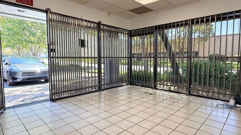 More Photos Of 30995-30997 Huntwood Ave, Hayward Warehouse For Sale