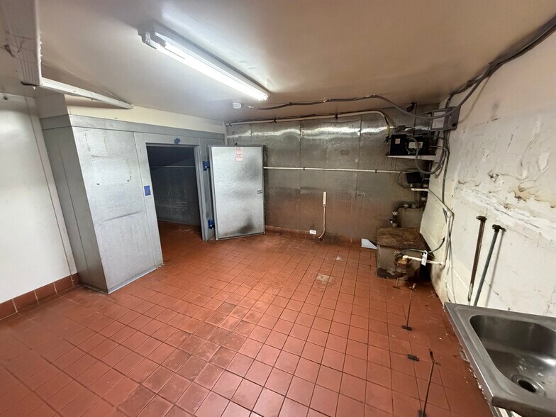 More Photos Of 1 Bedford Ave, Brooklyn Storefront Retail Residential For Lease