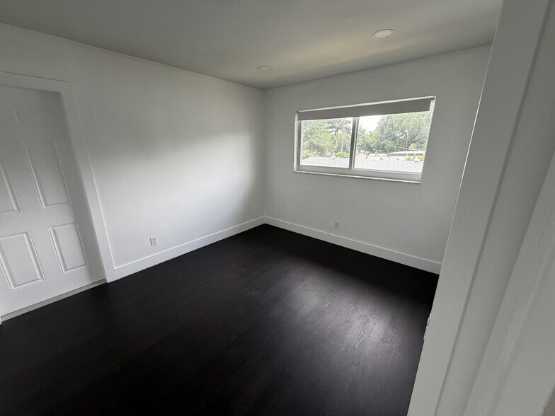 More Photos Of 4850 SW 26th Ave, Fort Lauderdale Apartments For Sale