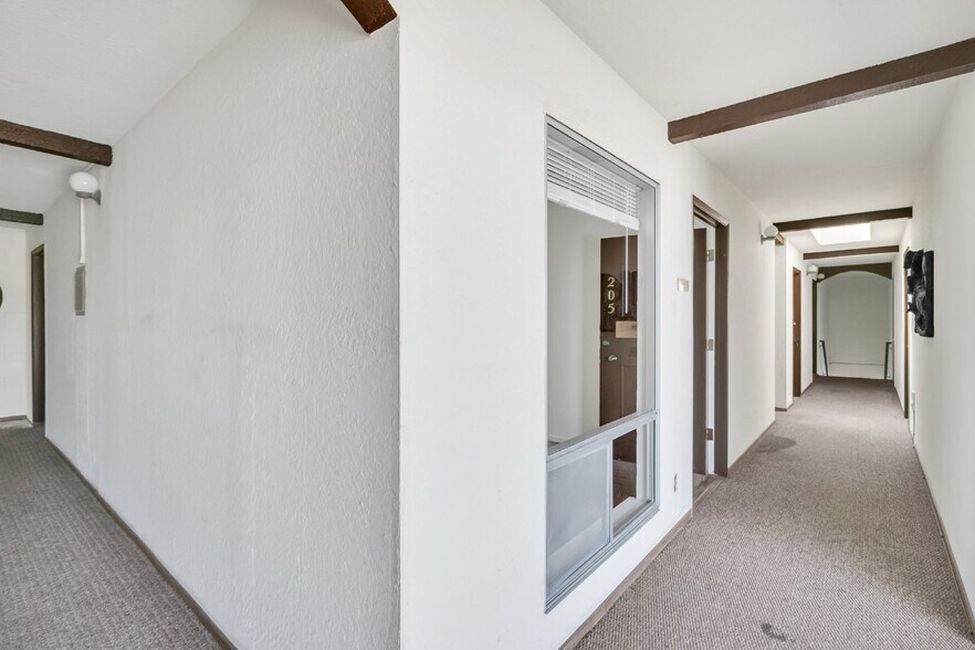 More Photos Of 2515 Santa Clara Ave, Alameda Loft Creative Space For Lease