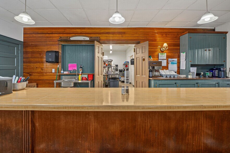 More Photos Of W10595 County Road K, Elcho Restaurant For Sale