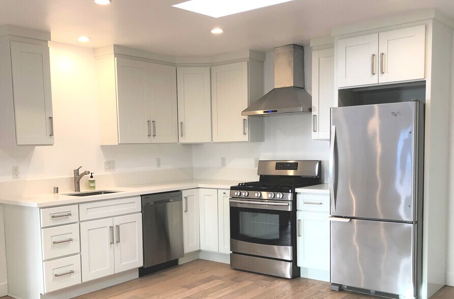 More Photos Of 6157 Mesa Ave, Los Angeles Specialty For Sale