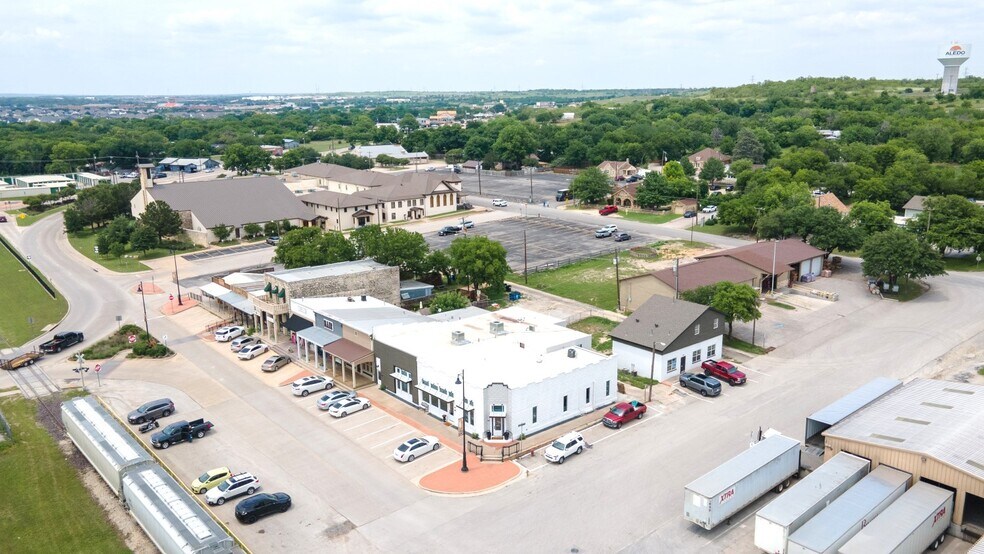 Primary Photo Of 213 Mesquite St, Aledo Storefront Retail Office For Lease