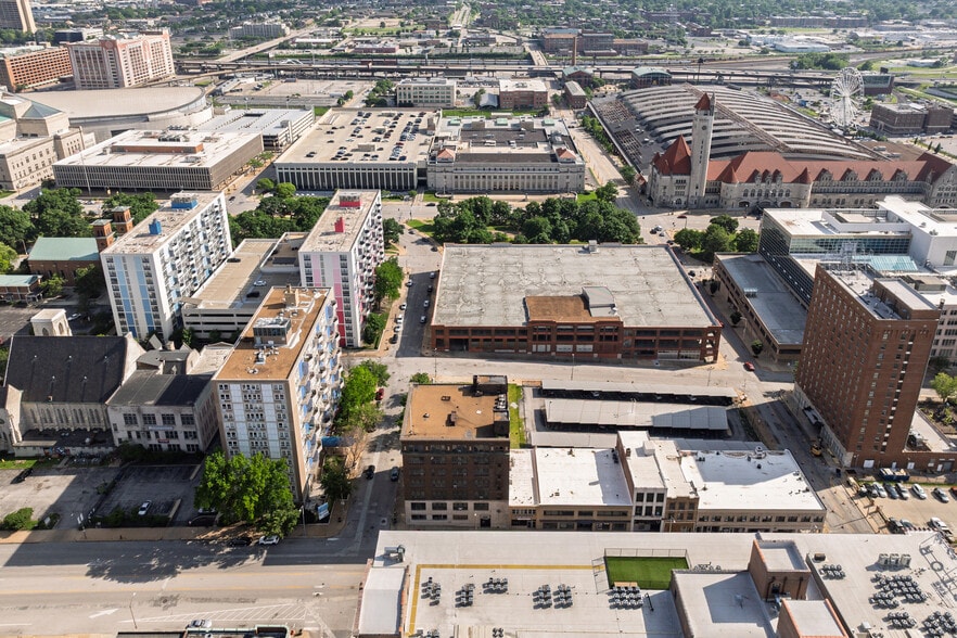 More Photos Of 1700 Olive St, Saint Louis Office For Sale