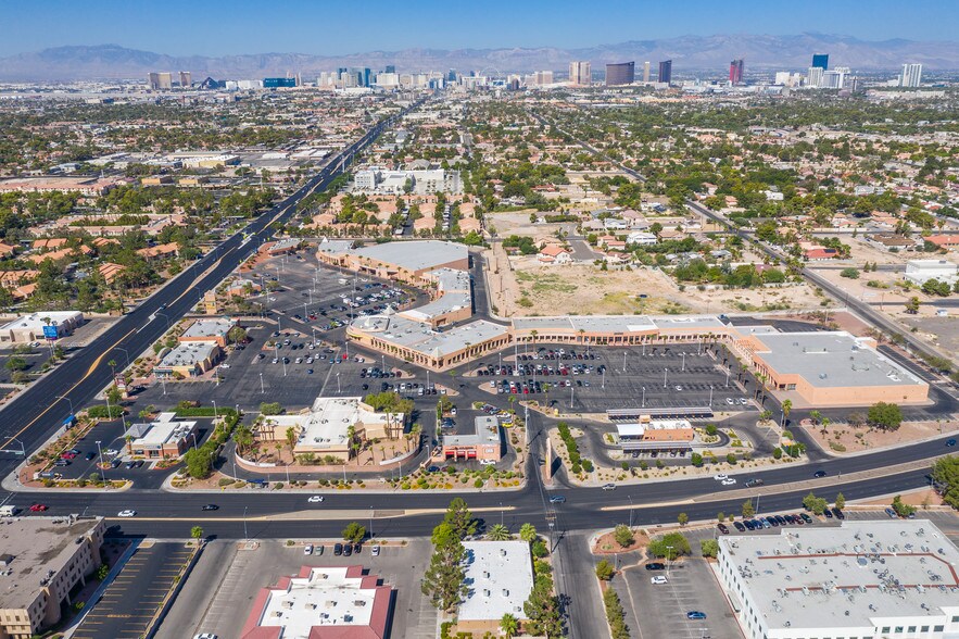 More Photos Of 3220-3370 E Flamingo Rd, Las Vegas Unknown For Lease