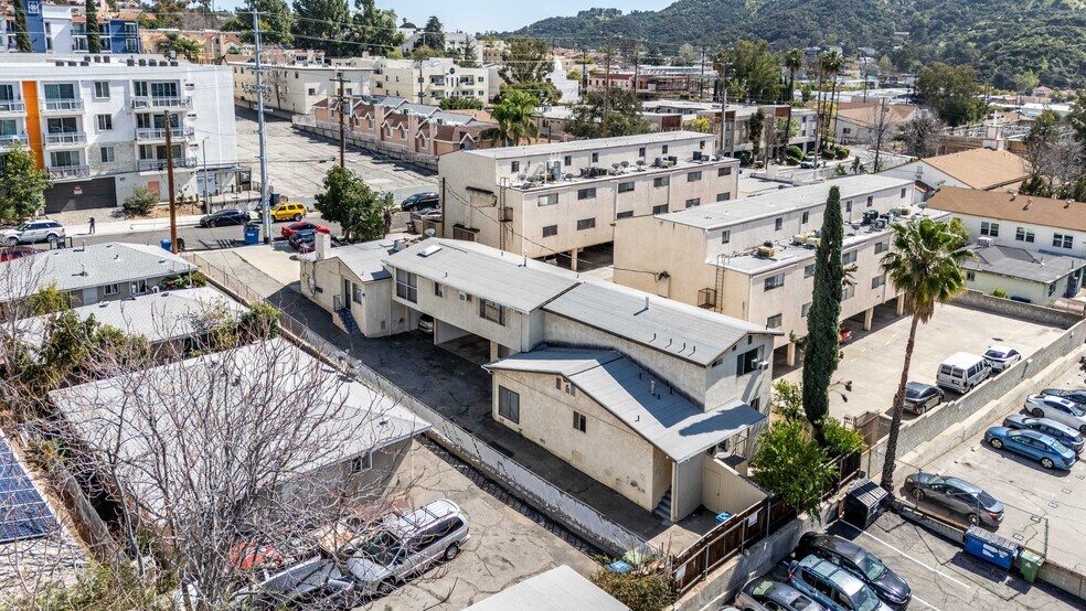 More Photos Of 10139 Hillhaven Ave, Tujunga Multifamily For Sale