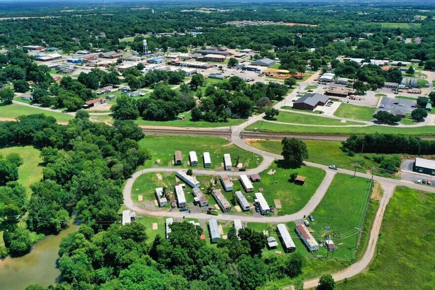 More Photos Of 400 S Front St, Noble Manufactured Housing Mobile Home Park For Sale