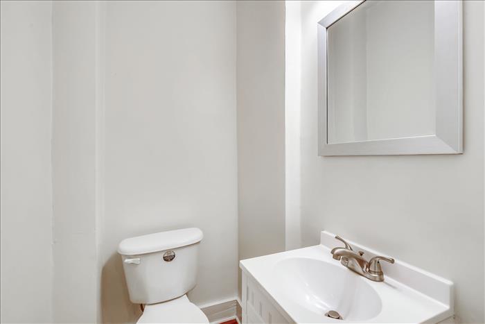 More Photos Of 41-45 N Market St, Frederick Storefront Retail Office For Lease