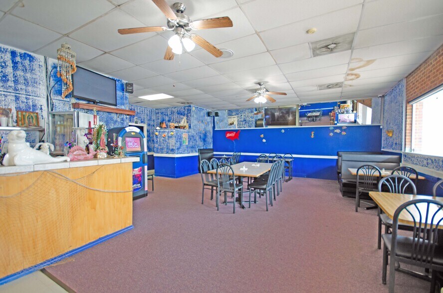 More Photos Of 2902 Industrial Dr, Sanford Restaurant For Sale