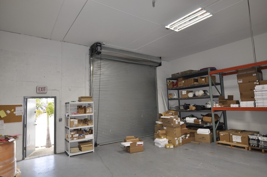 More Photos Of 842 NW 7th Ter, Fort Lauderdale Warehouse For Sale