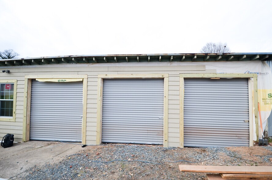 More Photos Of 627 Brookstown Ave, Winston-Salem Light Distribution For Sale