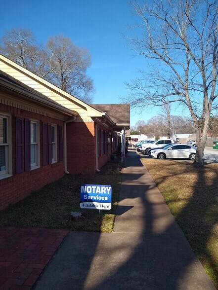 More Photos Of 118 North Ave, Jonesboro Office For Lease