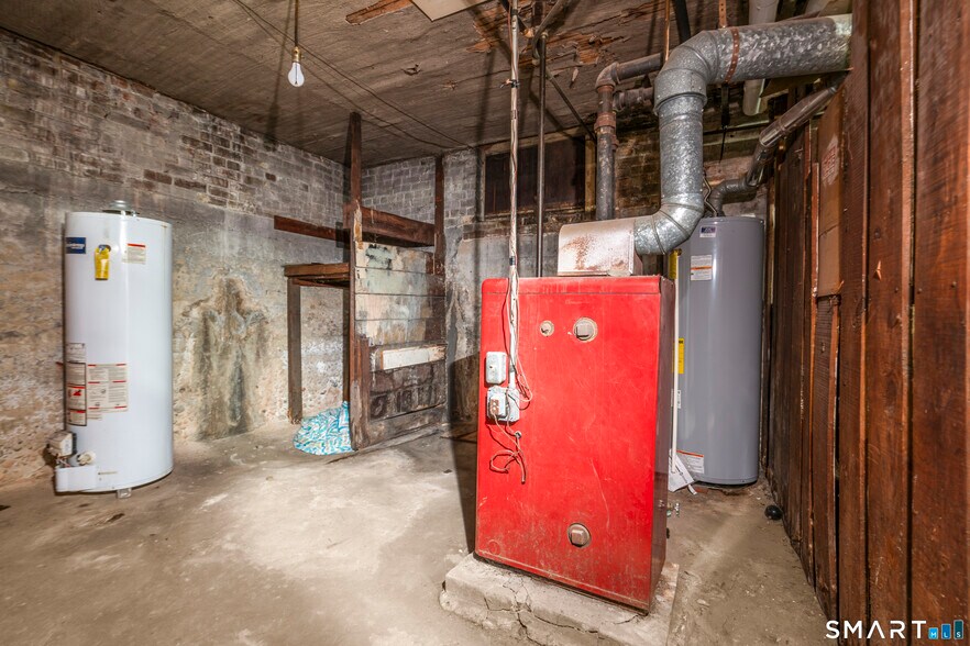 More Photos Of 36-38 School St, Hartford Apartments For Sale