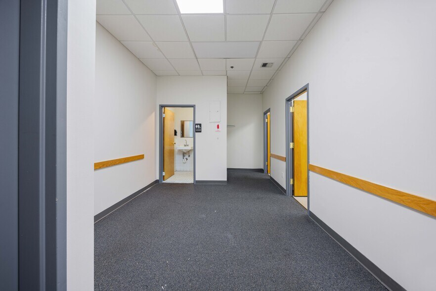 More Photos Of 200-12 44th Ave, Bayside Office For Lease