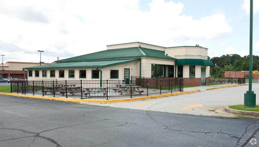 More Photos Of 2115 Fairburn Rd, Douglasville Unknown For Lease