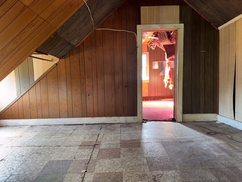 More Photos Of 2815 Wicklow St, Savannah Office For Sale