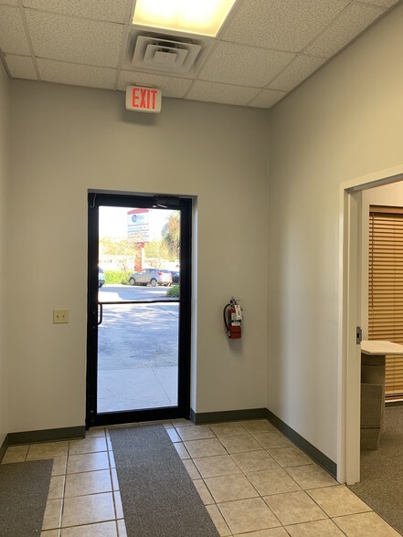 More Photos Of 11301 N US Hwy 301, Thonotosassa Medical For Lease