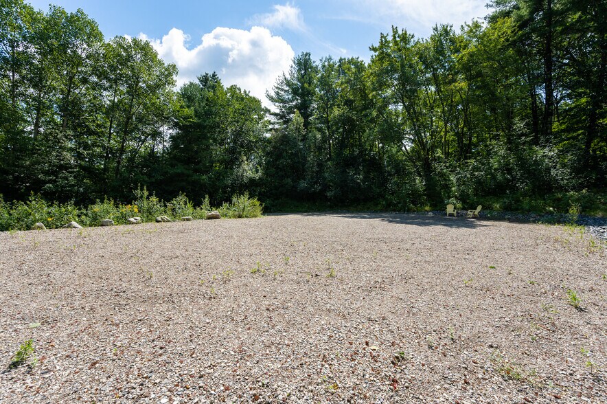 More Photos Of 116 Newburyport Tpke, Rowley Storefront Retail Office For Lease