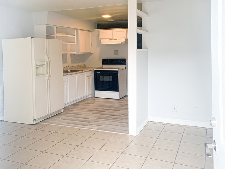 More Photos Of 2204 Sunrise Ave, Las Vegas Apartments For Sale