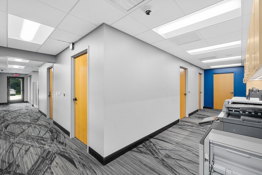 More Photos Of 3101 Hoover Rd, Stevens Point Bank For Sale