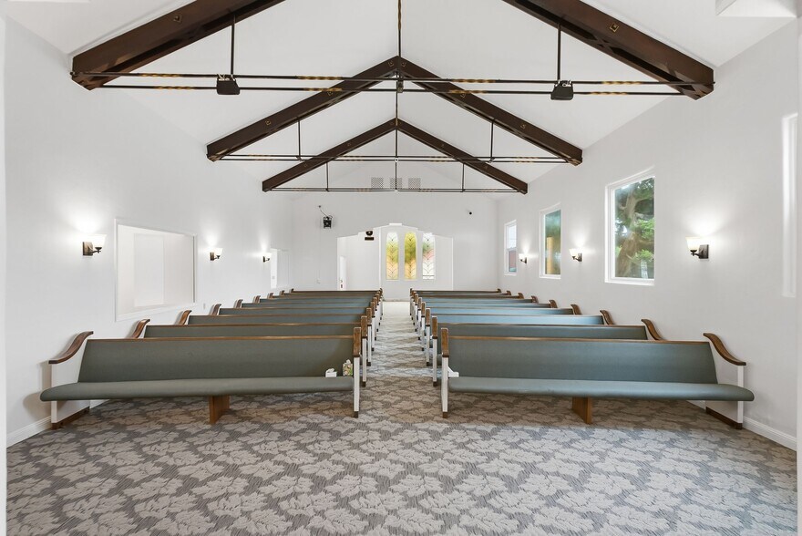 More Photos Of 645 Kelly Ave, Half Moon Bay Funeral Home For Sale