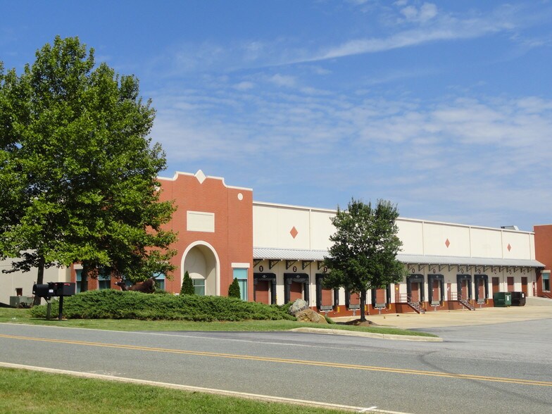 More Photos Of 6530 Judge Adams Rd, Whitsett Unknown For Lease