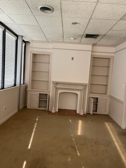 More Photos Of 217 Rt 130, Bordentown Office For Lease