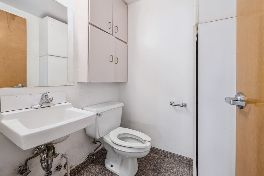 More Photos Of 13 Elizabeth St, New York Storefront Retail Residential For Lease