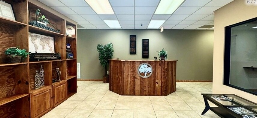 More Photos Of 703 Commerce Ave, New Castle Warehouse For Sale