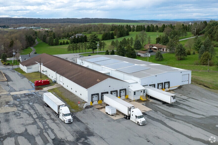 Primary Photo Of 11 Gurda Ln, Goshen Warehouse For Lease