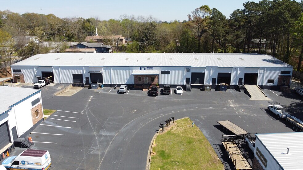 More Photos Of 1701-1761 McCoba Dr SE, Smyrna Distribution For Lease