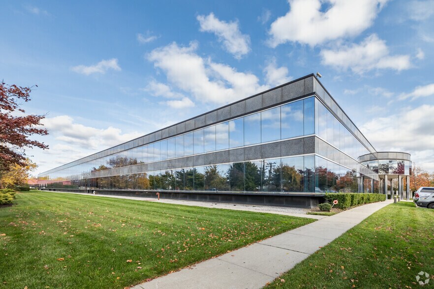 Primary Photo Of 515 Broadhollow Rd, Melville Office For Lease